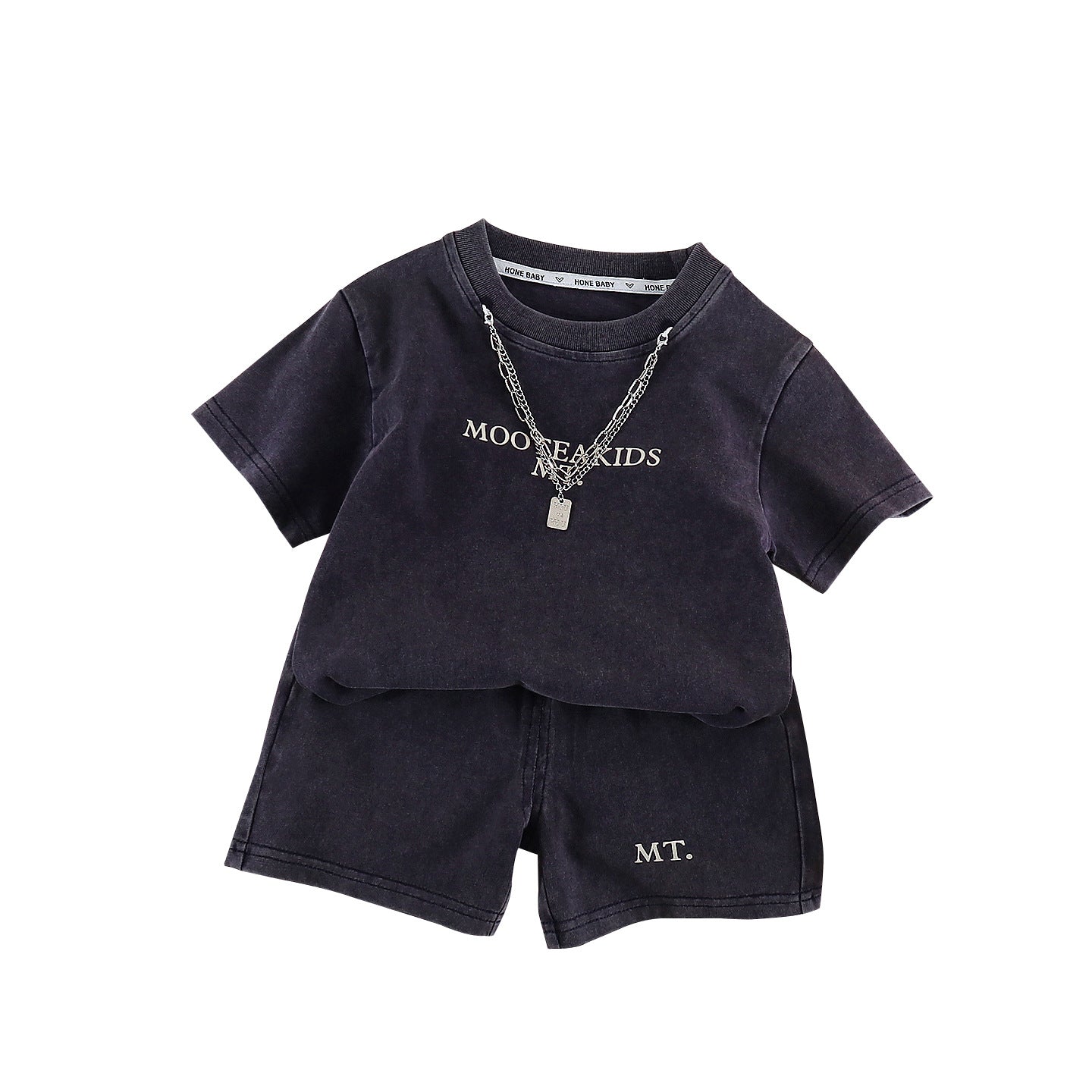 Short sleeved round neck English top and shorts set