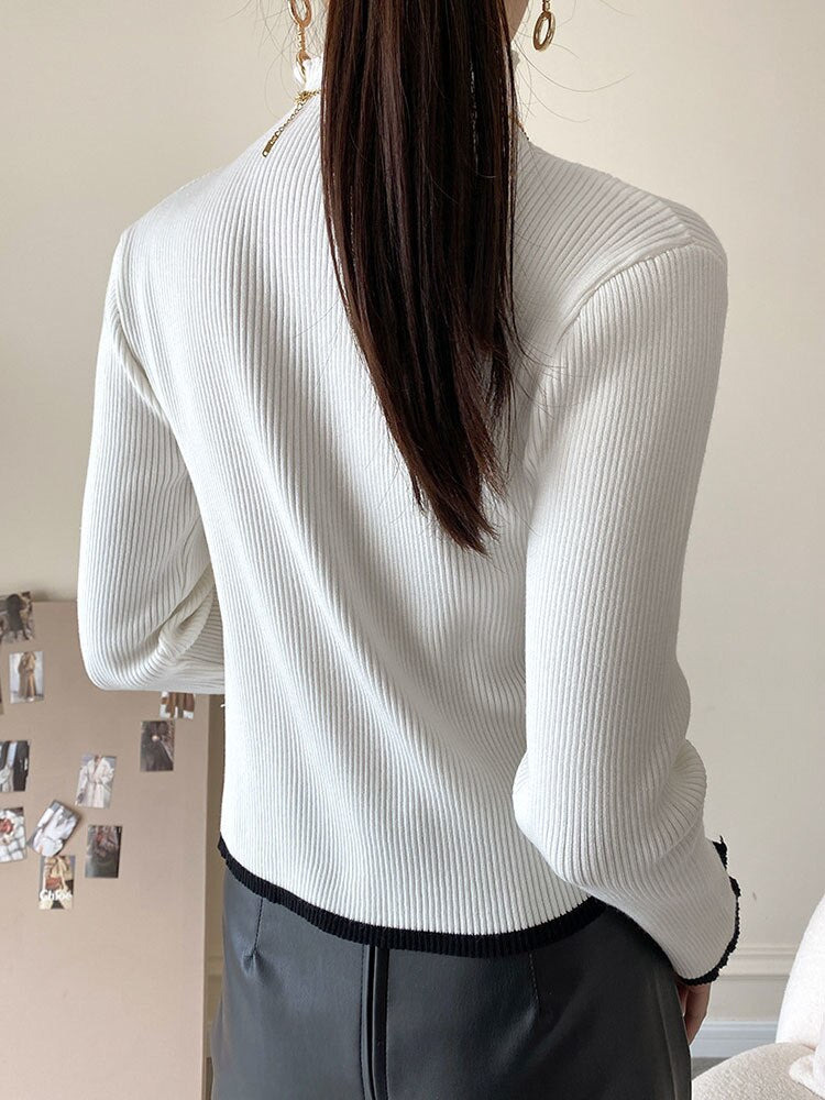 Edge Design Black Knitted Turtleneck