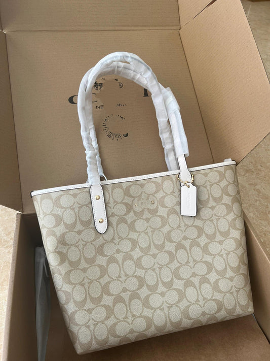 Koujia's New City Classic Coach