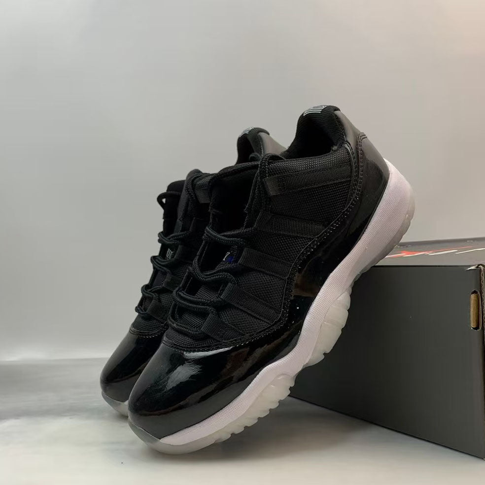 AJ11